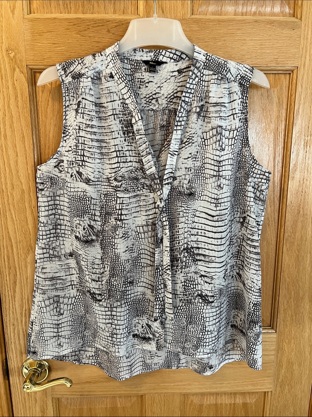 Milano Sleeveless V-Neck Blouse in Black and White Croc Print